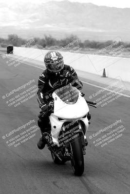media/Mar-20-2023-Moto Forza (Mon) [[d0bbc59e78]]/Around the Pits/